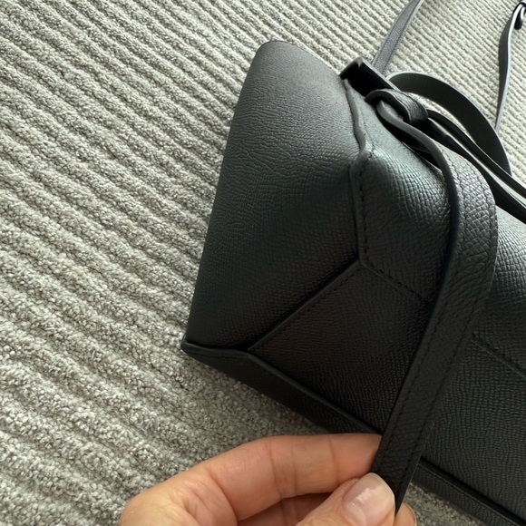 Celine Grained Calfskin Nano Belt Bag Black - Picture 4 of 15